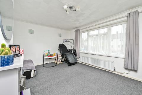 2 bedroom terraced house for sale, Derry Road, Farnborough GU14