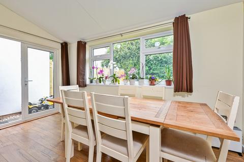 2 bedroom terraced house for sale, Derry Road, Farnborough GU14