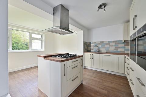 2 bedroom terraced house for sale, Derry Road, Farnborough GU14