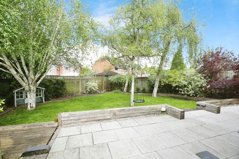 69 Croft Road, Atherstone, CV9 1HG