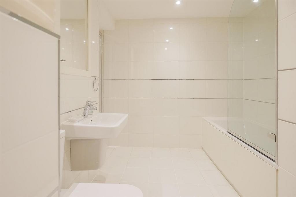Bathroom.jpg