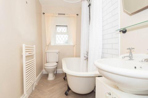 2 bedroom cottage for sale, Whitecote Hill, Leeds