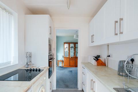 99 Columbia Drive, Lower Wick, Worcester, WR2 4EE