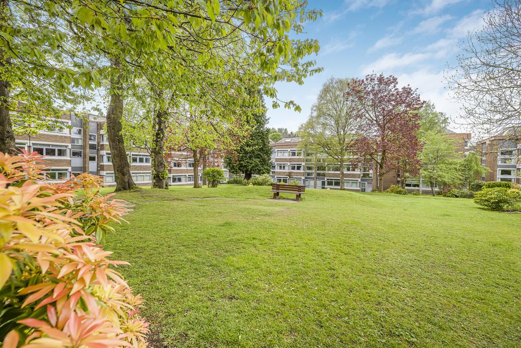36-print-28 Lethington Avenue F33 20