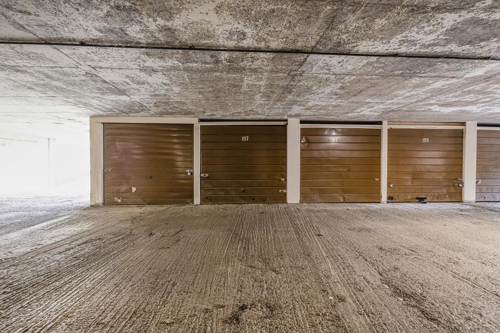 33-print-28 Lethington Avenue F33 12
