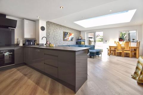 3 bedroom semi-detached house for sale, Langdale Road, Leyland PR25