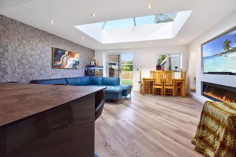 3 bedroom semi-detached house for sale, Langdale Road, Leyland PR25