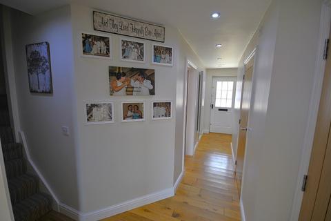 4 bedroom semi-detached house for sale, Buckingham Court, Doncaster DN11