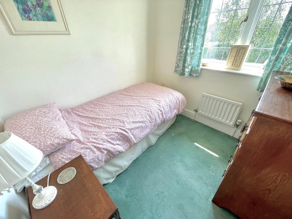 5 Cleeves Way Bed3