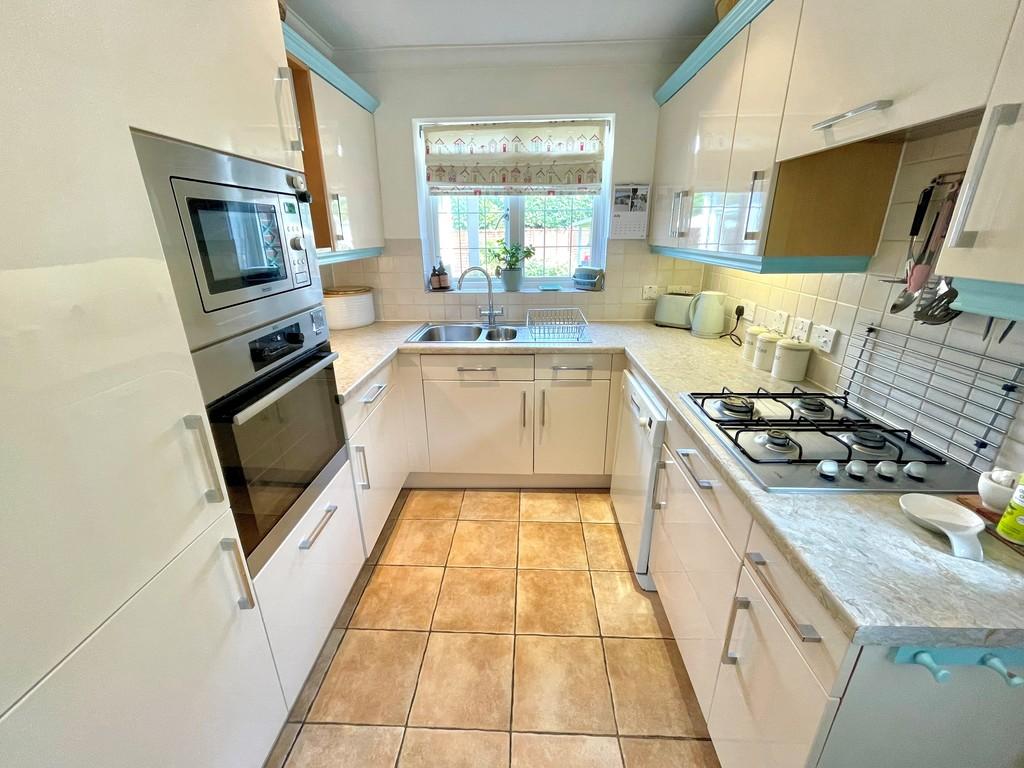 5 Cleeves Way Kitchen 1