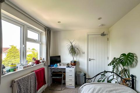 1 bedroom in a house share to rent, Kendal Way, Cambridge CB4