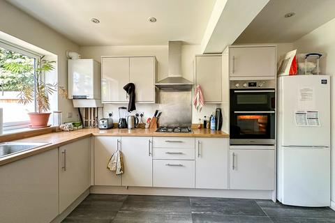 1 bedroom in a house share to rent, Kendal Way, Cambridge CB4