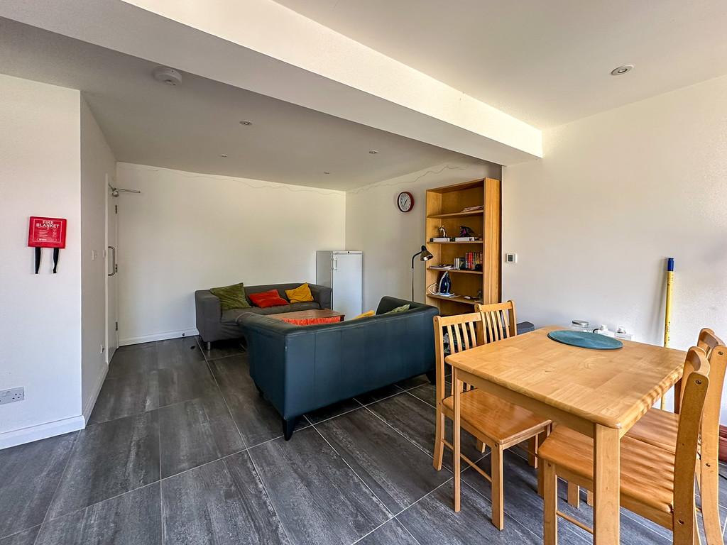 Communal living space and kitchen (7)