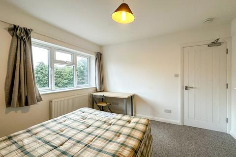 1 bedroom in a house share to rent, Kendal Way, Cambridge CB4