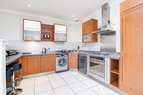 3 bedroom apartment to rent, St James Place, Edgbaston B15
