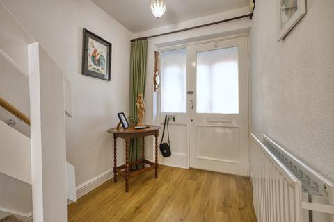 2 bedroom semi-detached house for sale, St. Davids Road, Ramsgate, Kent, CT11