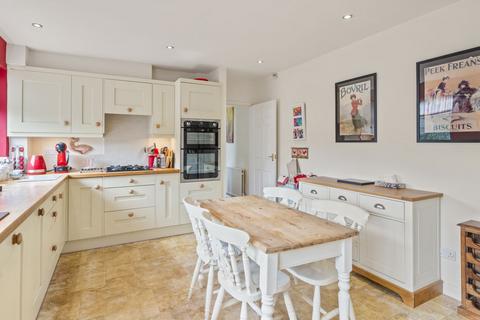 4 bedroom detached house for sale, Belton Lane, Grantham NG31