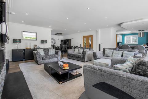 4 bedroom detached house for sale, Egmont Drive, Ringwood, Dorset, BH24