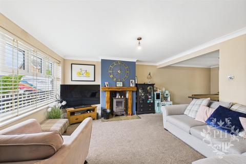 3 bedroom semi-detached house for sale, Tindale Walk, Middlesbrough