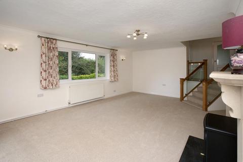 Treetops Village Road, Christow, Exeter, EX6 7LX