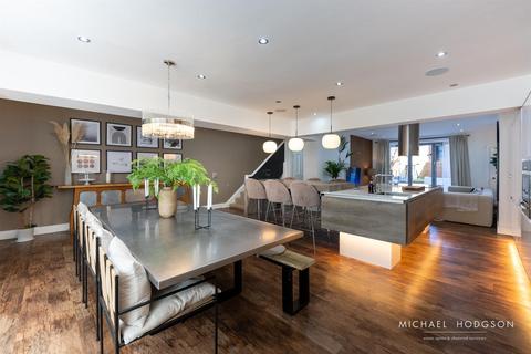 4 bedroom terraced house for sale, Belford Terrace East, Ashbrooke, Sunderland