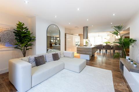 4 bedroom terraced house for sale, Belford Terrace East, Ashbrooke, Sunderland