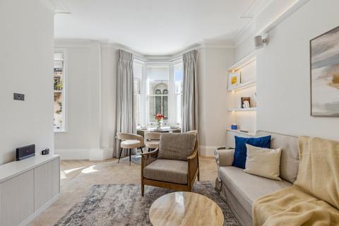 Flat 1, 7 Wilbraham Place, London, SW1X 9AE
