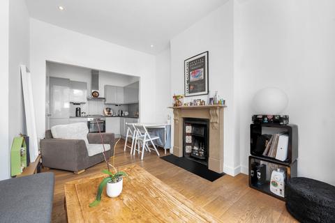 26 Romilly Road, London, N4 2QX