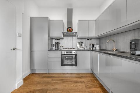 26 Romilly Road, London, N4 2QX