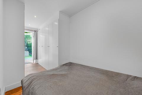 26 Romilly Road, London, N4 2QX