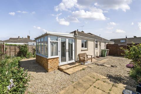 2 bedroom bungalow for sale, Ryelands Road, Gloucestershire GL10