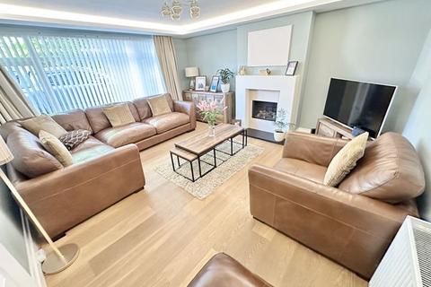 14 Beasley Close, Great Sutton, Ellesmere Port, CH66 2SX