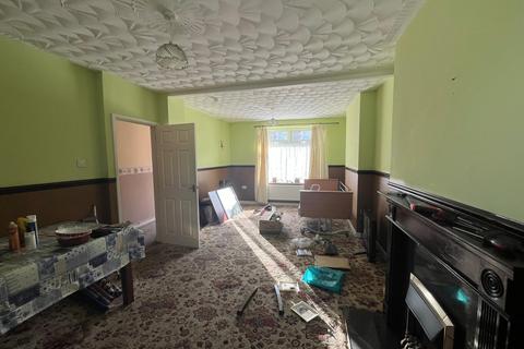3 bedroom end of terrace house for sale, Park Place, Bargoed CF81