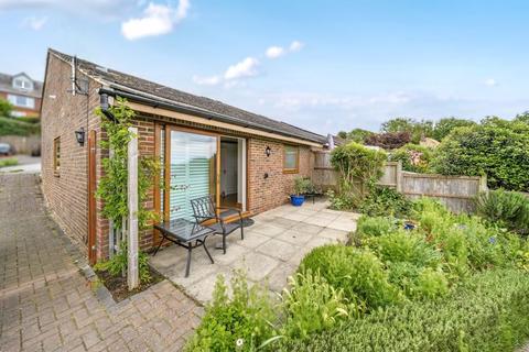 2 Corunna Close, Hythe, CT21 5EA