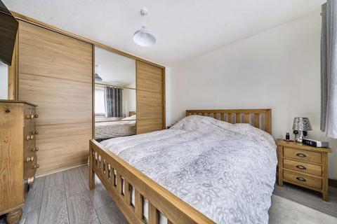 2 Corunna Close, Hythe, CT21 5EA