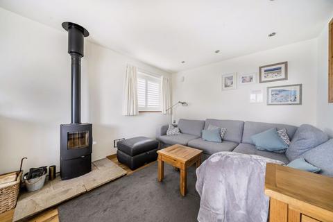 2 Corunna Close, Hythe, CT21 5EA