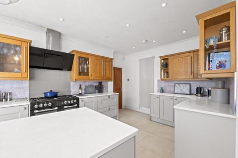 61 Hardwick Road, Sutton Coldfield, B74 3DN