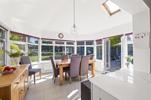 61 Hardwick Road, Sutton Coldfield, B74 3DN