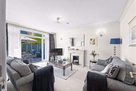 61 Hardwick Road, Sutton Coldfield, B74 3DN