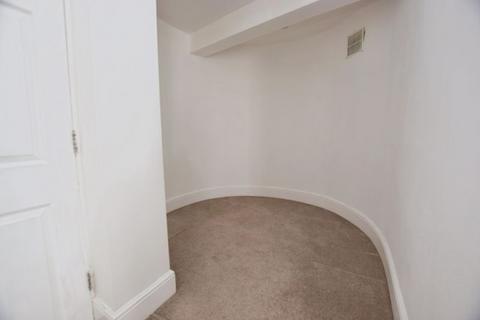 Basement Flat 1, 10 Lansdowne Terrace, Exeter, EX2 4JJ