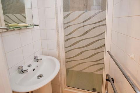 Basement Flat 1, 10 Lansdowne Terrace, Exeter, EX2 4JJ