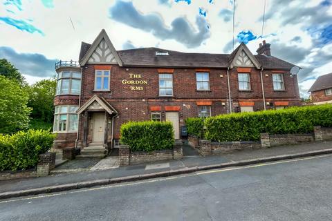 undefined, 1 Bedroom Apartment To Let - HP13