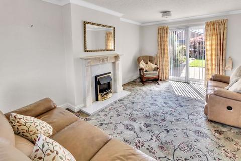 3 bedroom detached house for sale, Fulmar Gardens, Bamford, Rochdale OL11 5RB