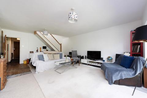 4 bedroom detached house for sale, Howard Road Bookham