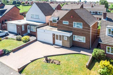 4 bedroom detached house for sale, Elder Lane, Burntwood, WS7 9BT