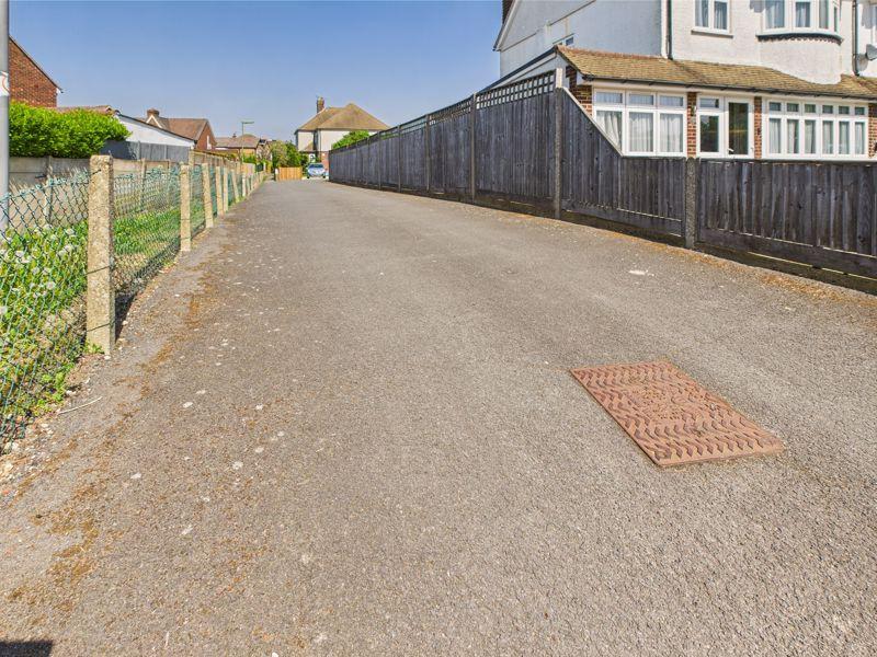 Driveway from road