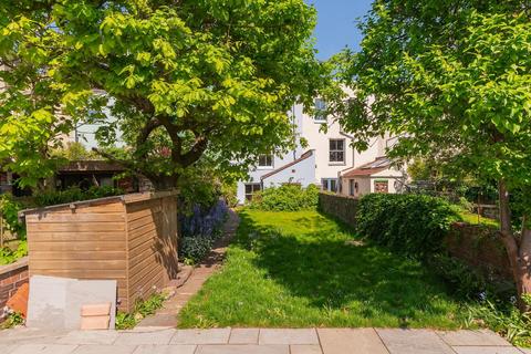 42 Alpha Road, Bristol, BS3 1DH