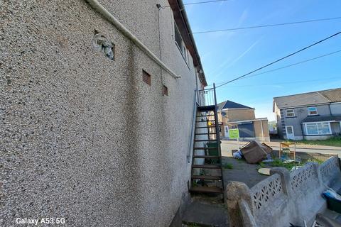 1 bedroom semi-detached house for sale, Hengoed Crescent, Cefn Hengoed CF82