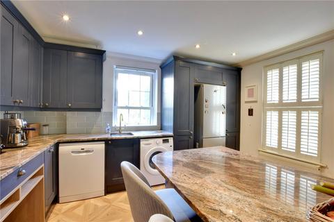 16 Paragon Place, London, SE3 0SP