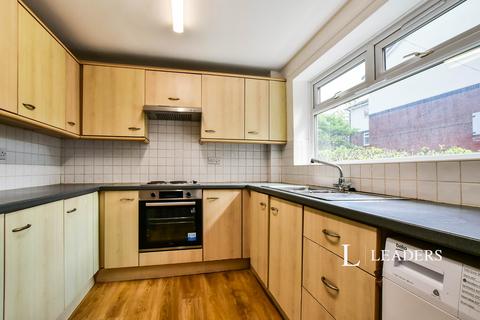 2 bedroom flat to rent, Constance Gardens, Salford, M5